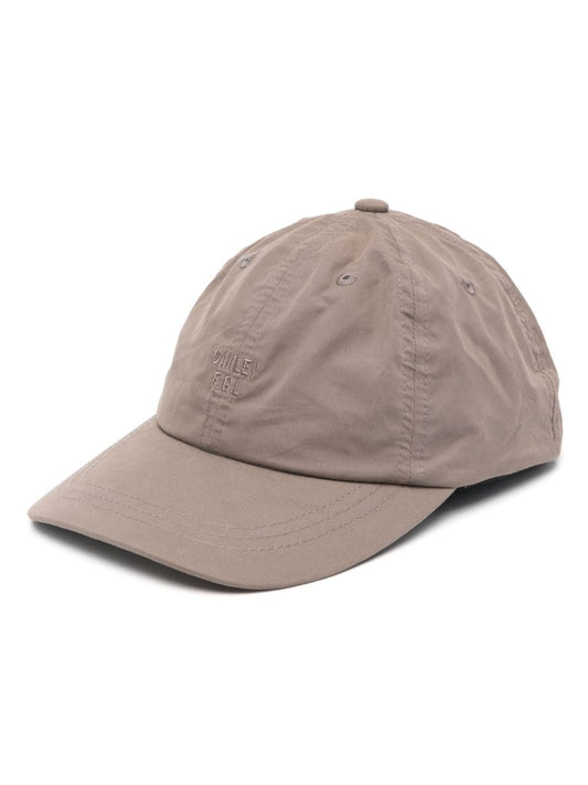 Logo-embroidered cap